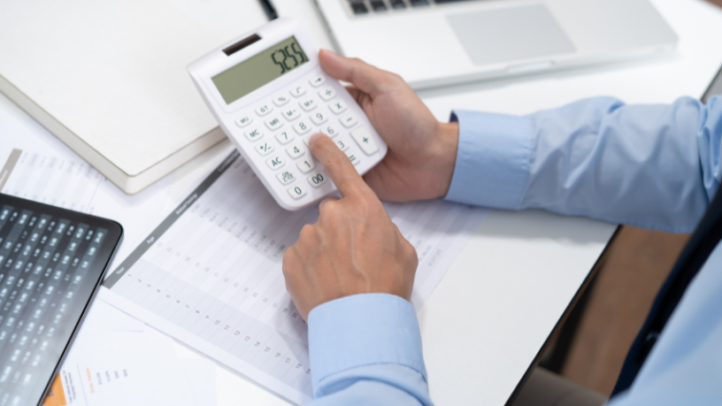 Otimize sua gestão de projetos! Com Carlos Eduardo Rosalba Padilha, aprenda a estruturar processos financeiros e contábeis com precisão