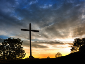 Jose Eduardo De Oliveira e Silva nos conduz em “Catequese como base da fé”, explorando formação, vivência e missão na vida da Igreja.