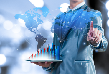 Andre de Barros Faria explica como a diferenciação estratégica cria propostas únicas que destacam empresas no mercado.