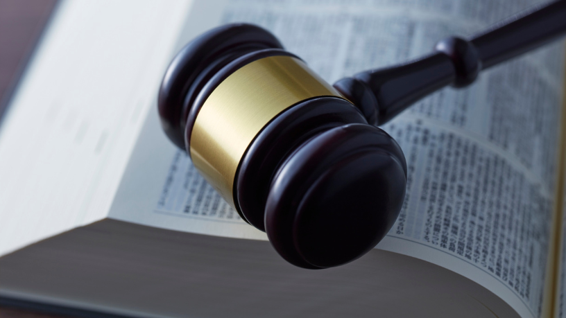 Hebron Costa Cruz de Oliveira ressalta que assessoria jurídica consistente cria relações empresariais mais estáveis e transparentes.