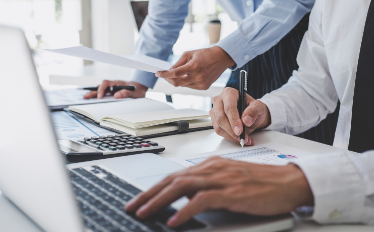 Entenda quando o aposentado pode solicitar a revisão de benefícios, como funciona o processo e qual o papel do Sindnapi - Sindicato Nacional dos Aposentados, Pensionistas e Idosos nesse apoio.