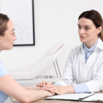 Entenda como, com a análise de Vinicius Tadeu Sattin Rodrigues, a composição do tecido mamário pode influenciar diretamente a precisão do rastreamento e os resultados dos exames.