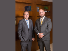 Rodrigo Gonçalves Pimentel explica como preparar uma empresa para entrar no processo de recuperação judicial com segurança, destacando planejamento financeiro, organização documental e estratégia jurídica.